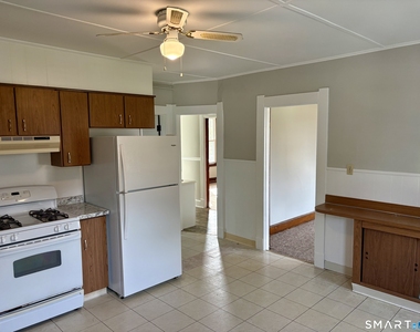 37 Hungerford Avenue - Photo Thumbnail 2