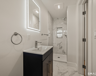 542 Main Street - Photo Thumbnail 8