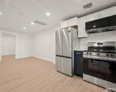 542 Main Street - Photo Thumbnail 2