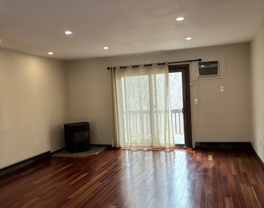 103 Main Street - Photo Thumbnail 6