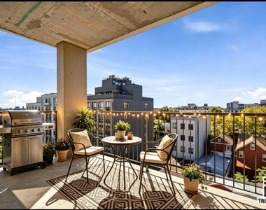 997 Rogers Avenue - Photo Thumbnail 3