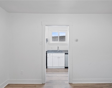 734 Monongahela Ave - Photo Thumbnail 13