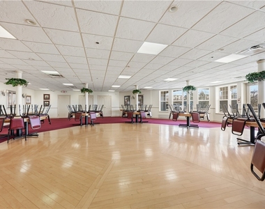 217 Adams Pointe Boulevard - Photo Thumbnail 18