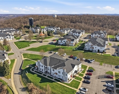 217 Adams Pointe Boulevard - Photo Thumbnail 19