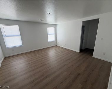 5566 Sun Temple Avenue - Photo Thumbnail 15