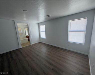5566 Sun Temple Avenue - Photo Thumbnail 17