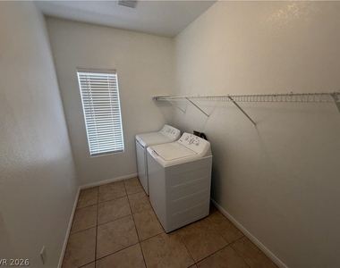 5566 Sun Temple Avenue - Photo Thumbnail 4