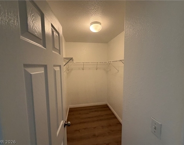 5566 Sun Temple Avenue - Photo Thumbnail 16