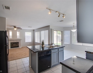 10449 Niagara Falls Lane - Photo Thumbnail 16