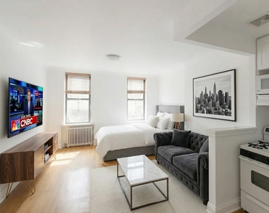  East 46th Street - Photo Thumbnail 1