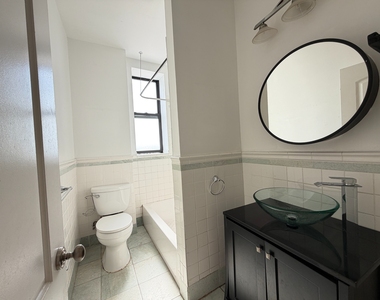 676 Riverside Drive - Photo Thumbnail 5