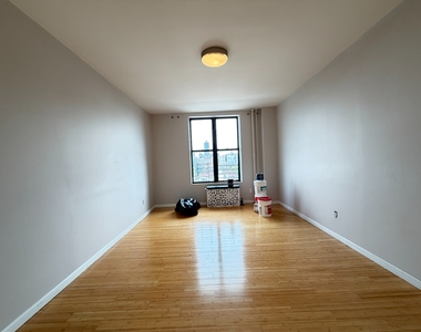 676 Riverside Drive - Photo Thumbnail 1
