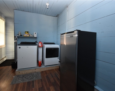 128 N School Street - Photo Thumbnail 14
