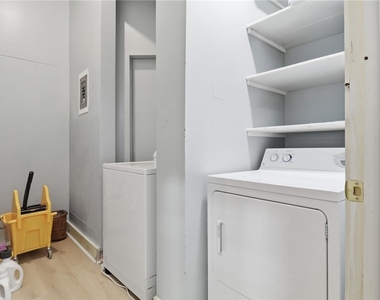 201 Pine Street - Photo Thumbnail 17