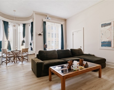 201 Pine Street - Photo Thumbnail 2