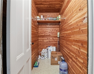 201 Pine Street - Photo Thumbnail 16