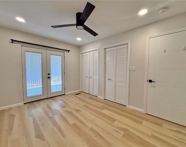 231 W Third Street - Photo Thumbnail 14