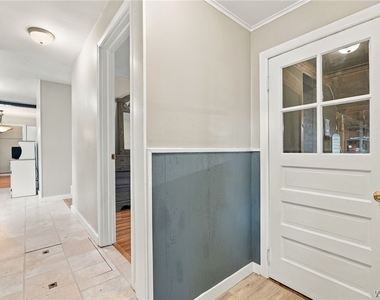 9105 Main St - Photo Thumbnail 26