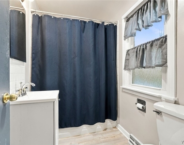 9105 Main St - Photo Thumbnail 28