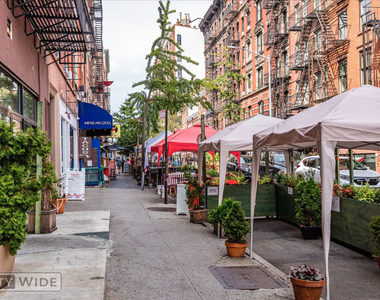 315 West 21st Street - Photo Thumbnail 6
