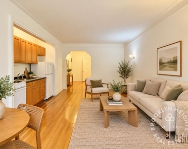 200 Clinton St. - Photo Thumbnail 1