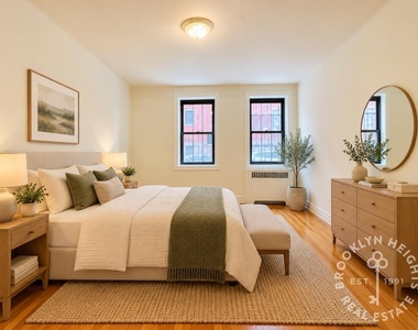 200 Clinton St. - Photo Thumbnail 4