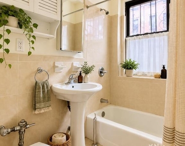 200 Clinton St. - Photo Thumbnail 5