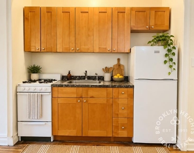 200 Clinton St. - Photo Thumbnail 2
