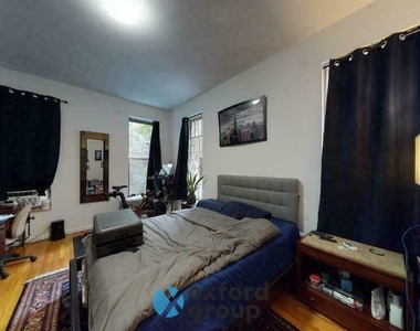 East 39th Street - Photo Thumbnail 3