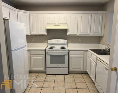 8260 Max Court - Photo Thumbnail 4