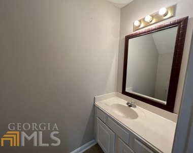 8260 Max Court - Photo Thumbnail 15