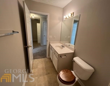 8260 Max Court - Photo Thumbnail 10