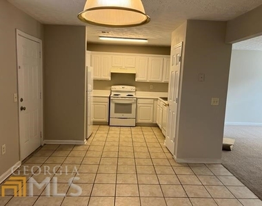 8260 Max Court - Photo Thumbnail 3