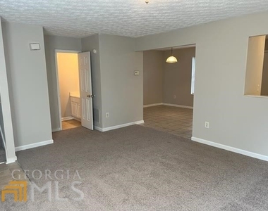 8260 Max Court - Photo Thumbnail 2