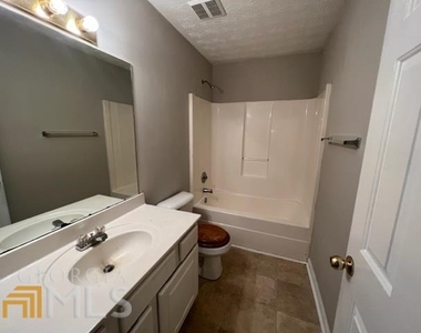 8260 Max Court - Photo Thumbnail 11