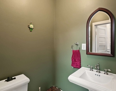 1059 Alta Avenue Ne - Photo Thumbnail 20