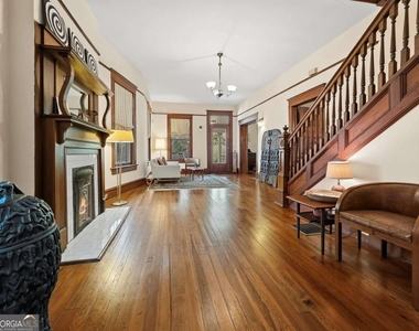 1059 Alta Avenue Ne - Photo Thumbnail 10