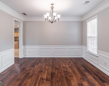 230 Albrighton Court - Photo Thumbnail 7