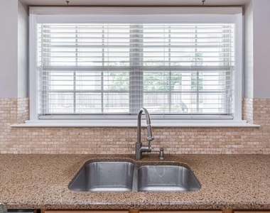 230 Albrighton Court - Photo Thumbnail 15