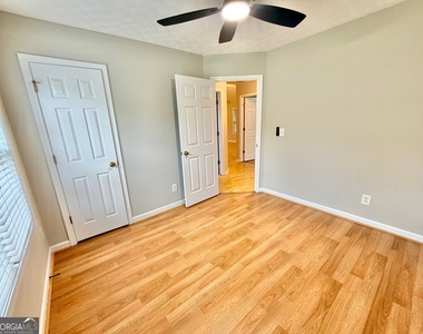 574 Hickeria Way - Photo Thumbnail 14