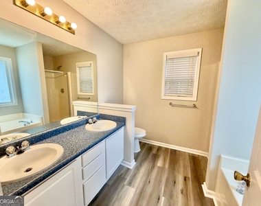 574 Hickeria Way - Photo Thumbnail 9