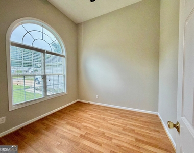 574 Hickeria Way - Photo Thumbnail 12
