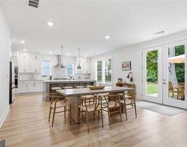 5045 Reserve Drive - Photo Thumbnail 10