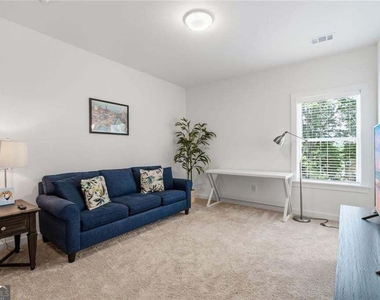 5045 Reserve Drive - Photo Thumbnail 28