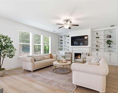5045 Reserve Drive - Photo Thumbnail 8