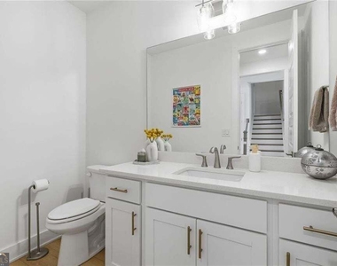 5045 Reserve Drive - Photo Thumbnail 23