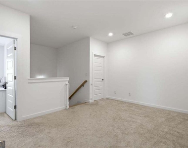 5045 Reserve Drive - Photo Thumbnail 24