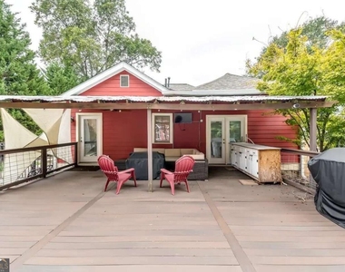 1362 Eubanks Avenue - Photo Thumbnail 16