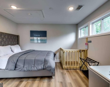 1362 Eubanks Avenue - Photo Thumbnail 25