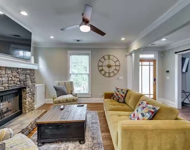1362 Eubanks Avenue - Photo Thumbnail 7